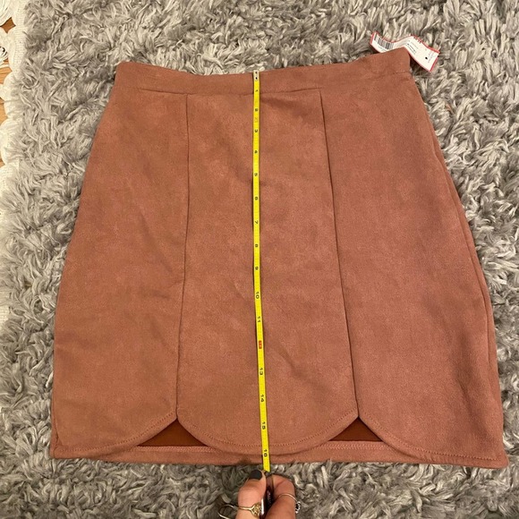 Charlotte Russe Blush Pink Suede Scalloped Skirt - Picture 7 of 7